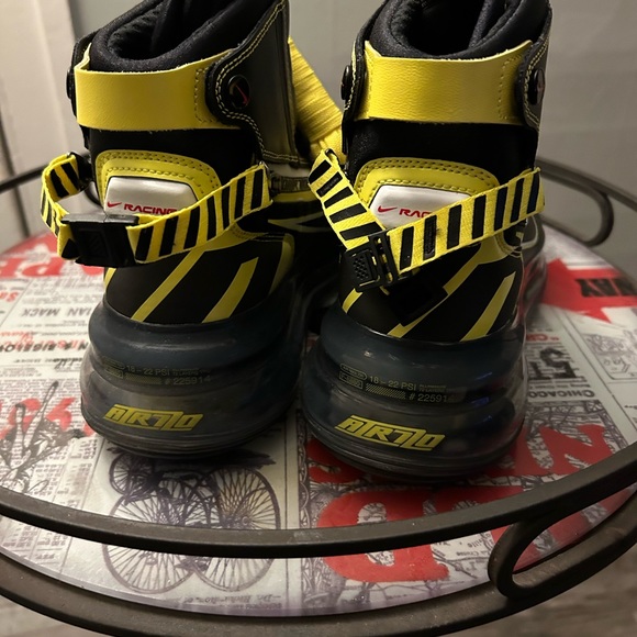 New Nike air max 720 Saturn as was - Picture 2 of 3